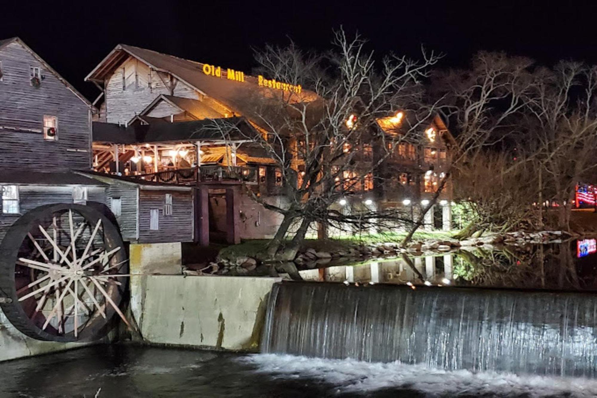Location, Location, Location! Villa Pigeon Forge Eksteriør billede